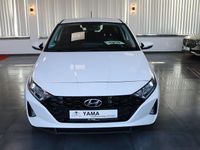 Gebraucht Hyundai i20 Select 101 PS (74 kW) 2020 Weiß Kleinwagen