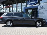Gebraucht VW Passat Comfortline 150 PS (110 kW) 2017 Mangan grau Kombi