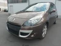 Gebraucht Renault Scénic III Dynamique 106 PS (77 kW) 2011 Braun Van / Kleinbus