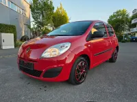 Używany Renault Twingo Authentique 58 KM (42 kW) 2010 Czerwony Hatchback