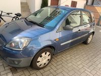 Gebraucht Ford Fiesta 80 PS (58 kW) 2005 Blau Kleinwagen