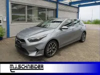 Gebraucht Kia Ceed Spirit 140 PS (102 kW) 2025 Silber Kleinwagen