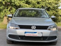 Gebraucht VW Jetta Trendline 105 PS (77 kW) 2012 Silber Limousine