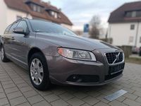 Gebraucht Volvo V70 Kinetic 185 PS (136 kW) 2009 Beige Kombi