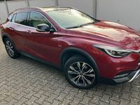Gebraucht Infiniti QX30 170 PS (125 kW) 2016 Rot SUV