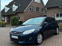 Gebraucht Ford Focus 116 PS (85 kW) 2013 Blau Limousine