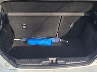 Gebraucht Ford Fiesta Trend 71 PS (52 kW) 2018 Weiß Kleinwagen