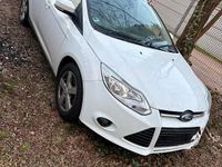 Gebraucht Ford Focus 125 PS (91 kW) 2014 Weiß Kombi
