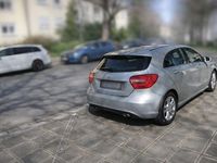 Gebraucht Mercedes A180 Urban 122 PS (89 kW) 2013 Silber Limousine