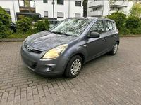 Gebraucht Hyundai i20 77 PS (56 kW) 2010 Grau Kleinwagen