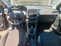 Gebraucht Peugeot 208 Active 82 PS (60 kW) 2016 Grau Kleinwagen