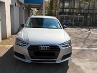 Gebraucht Audi A4 Premium 150 PS (110 kW) 2019 Grün Kombi