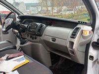 Używany Opel Vivaro 2006 Biały Minivan
