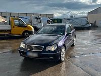 Gebraucht Mercedes C320 Avantgarde 218 PS (160 kW) 2002 Violet Kombi