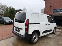 Gebraucht Peugeot Partner Premium 102 PS (75 kW) 2021 Weiß Van / Kleinbus