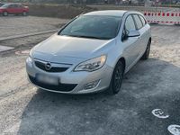 Gebraucht Opel Astra 125 PS (91 kW) 2011 Grün Kombi