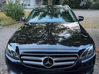 Gebraucht Mercedes E220 Avantgarde 194 PS (142 kW) 2017 Schwarz Kombi