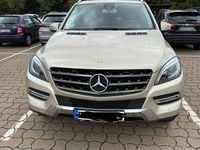Gebraucht Mercedes ML350 258 PS (189 kW) 2013 Beige SUV