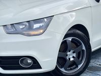 gebraucht Audi A1 Attraction 1.6TDI Klima/8FachAlu/CD/Euro5