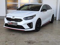 Gebraucht Kia ProCeed Comfort 204 PS (150 kW) 2019 Deluxeweiss met. Kleinwagen