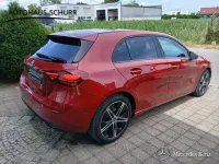 Gebraucht Mercedes A200 Progressive 163 PS (119 kW) 2023 Patagonienrot  lack (metallic) Kleinwagen