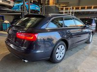 Gebraucht Audi A6 Business 204 PS (150 kW) 2012 Blau Kombi