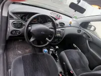 Gebraucht Ford Focus Ambiente 101 PS (74 kW) 1999 Silber Limousine