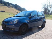 Gebraucht Ford Fiesta Ambiente 80 PS (58 kW) 2008 Blau Kleinwagen