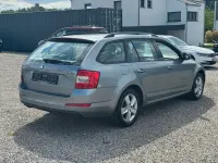 Usado Skoda Octavia Ambition 105 CV (77 kW) 2013 Gris Familiar
