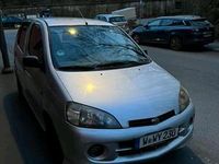 Gebraucht Daihatsu YRV 87 PS (63 kW) 2001 Grau Van / Kleinbus