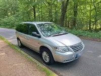 Gebraucht Chrysler Voyager 150 PS (110 kW) 2004 Silber Van / Kleinbus