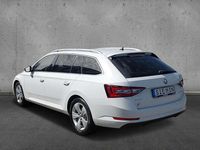 Gebraucht Skoda Superb Style 150 PS (110 kW) 2016 Moonweiss metallic Kombi