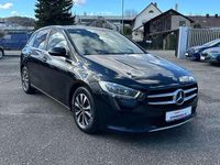 Gebraucht Mercedes B180 Style 116 PS (85 kW) 2020 Kosmosschwarz Van / Kleinbus