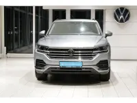 Gebraucht VW Touareg Basis 231 PS (169 kW) 2025 Silber SUV