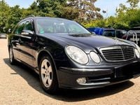 Gebraucht Mercedes E270 Avantgarde 177 PS (130 kW) 2004 Schwarz Kombi