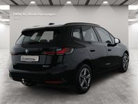 Gebraucht BMW 220 Active Tourer 156 PS (114 kW) 2025 Schwarz Van / Kleinbus