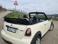 Gebraucht Mini Cooper Cabriolet 120 PS (88 kW) 2009 Weiß Cabrio