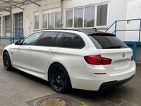 gebraucht BMW 528 i xDrive Touring Aut. M-Paket *Navi/Xenon