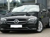 Gebraucht Mercedes C200 Avantgarde 163 PS (119 kW) 2023 Schwarz Limousine