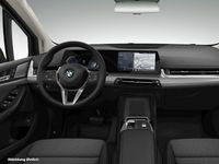 Gebraucht BMW 220 Active Tourer 156 PS (114 kW) 2025 Grün Van / Kleinbus
