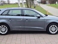 Gebraucht Audi A3 Ambiente 150 PS (110 kW) 2014 Grau Limousine