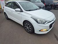 Gebraucht Hyundai i20 84 PS (61 kW) 2017 Weiß Limousine