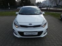 Gebraucht Kia Rio DREAM-TEAM Edition 84 PS (61 kW) 2016 Weiß Kleinwagen