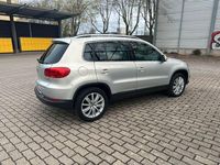 Gebraucht VW Tiguan Style 140 PS (102 kW) 2012 Silber SUV