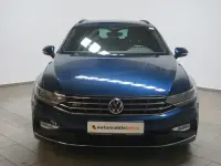 Gebraucht VW Passat 200 PS (147 kW) 2024 Aquamarinblau Kombi