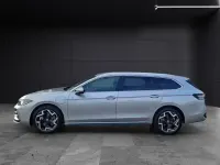 Gebraucht VW Passat R-line 177 PS (130 kW) 2025 Oyster silver metallic Kombi