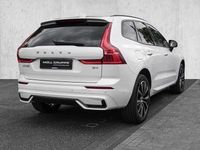 Gebraucht Volvo XC60 Plus 197 PS (144 kW) 2023 Crystal white / metallic SUV