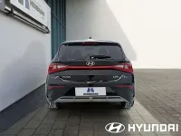 Neu Hyundai i20 Blackline 101 PS (74 kW) 2026 Schwarz Kleinwagen