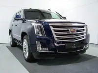Gebraucht Cadillac Escalade 426 PS (313 kW) 2018 Blau (metallic) SUV