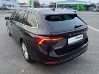 gebraucht Skoda Octavia Combi 2,0 TDI DSG Style First Edition